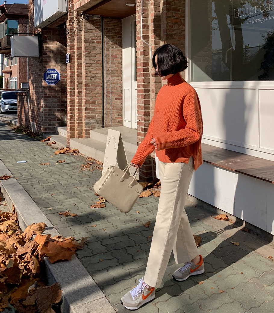 又是火，光，火，光