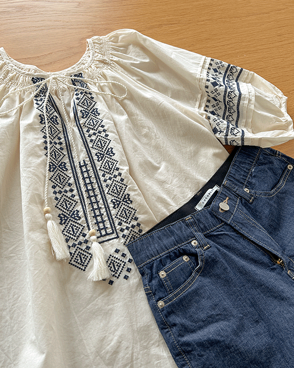 奥利维亚刺绣女装