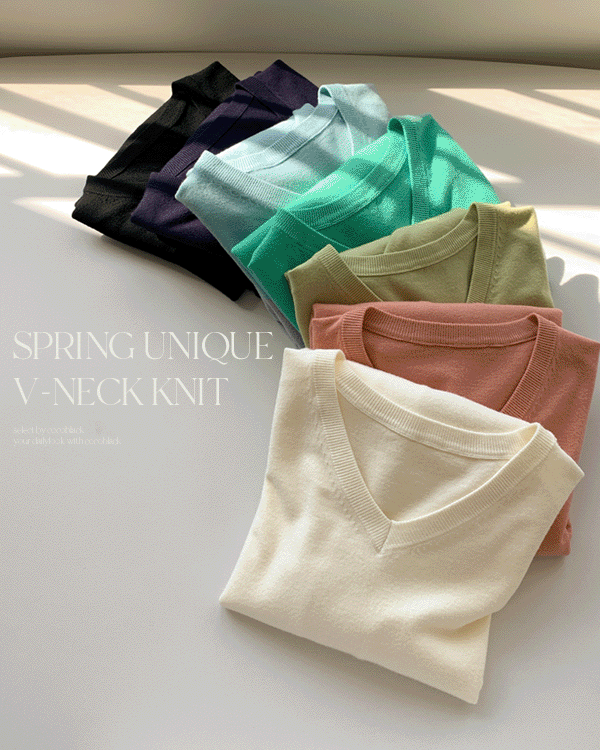 春季独特V字母风格针织衫