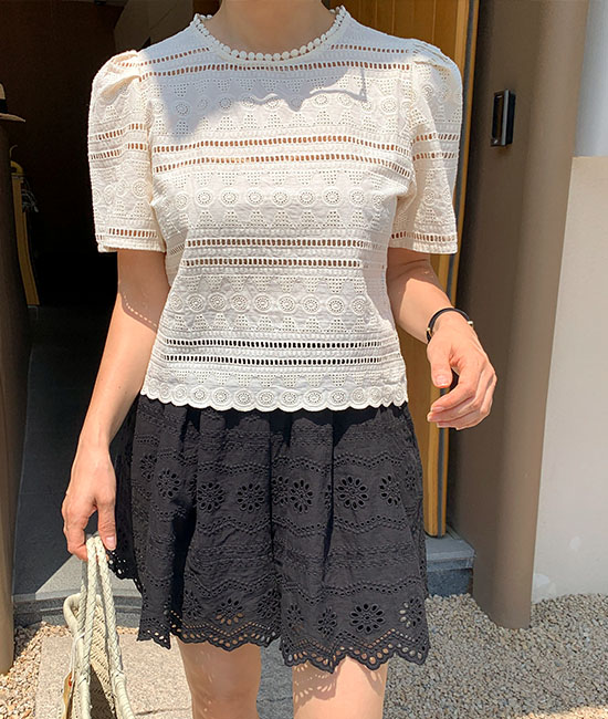 女性着装