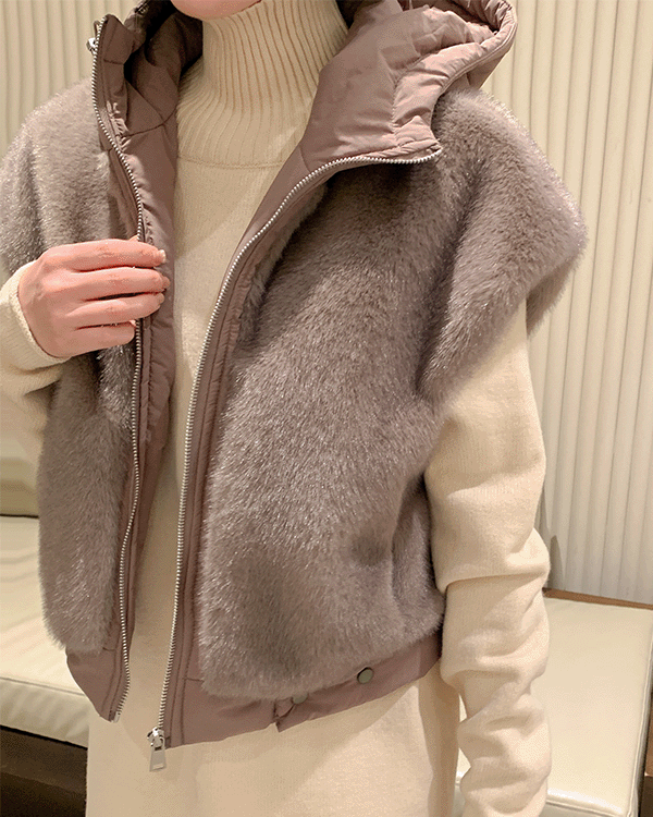 卫衣 水貂毛 羽绒服 马背