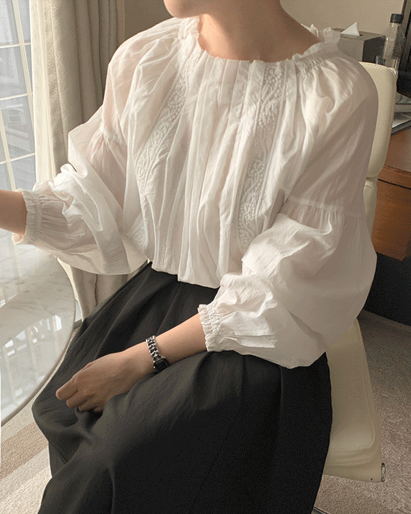 Wendy蕾丝 女士服装
