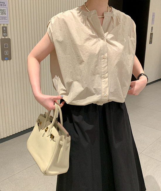 Alma，女装