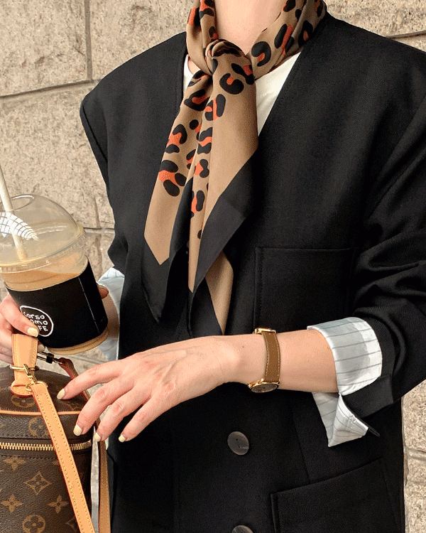 Blanc豹纹围巾