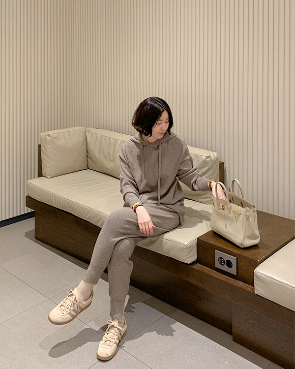 Bodeul 柔丝卫衣针织衫