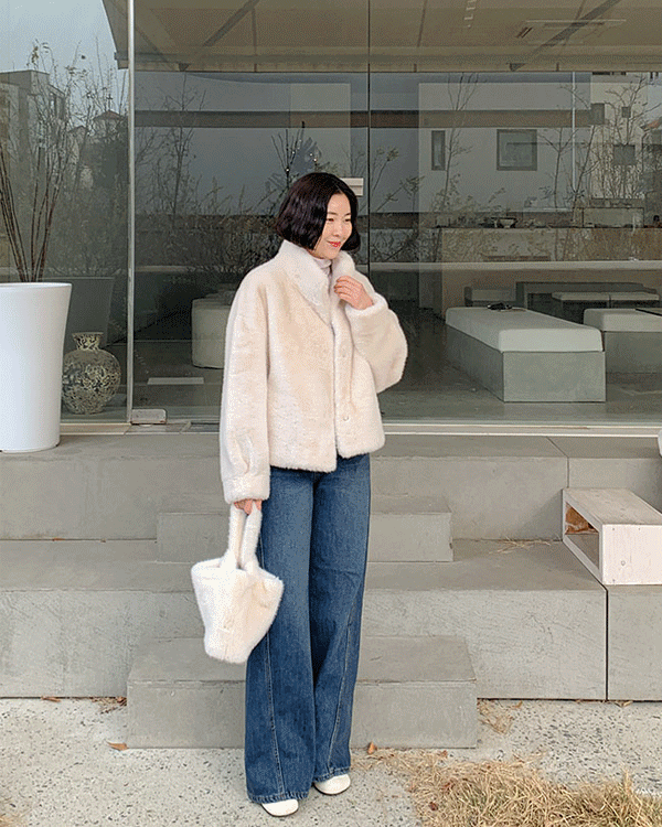 高龄呢子大衣-Bayver.