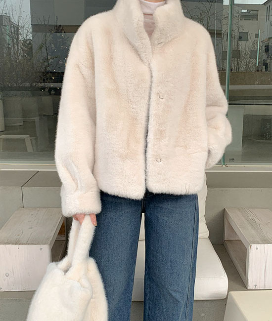 高龄呢子大衣-Bayver.