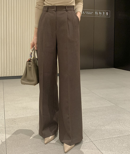 Coco Pintucks 大量长裤-加绒版。