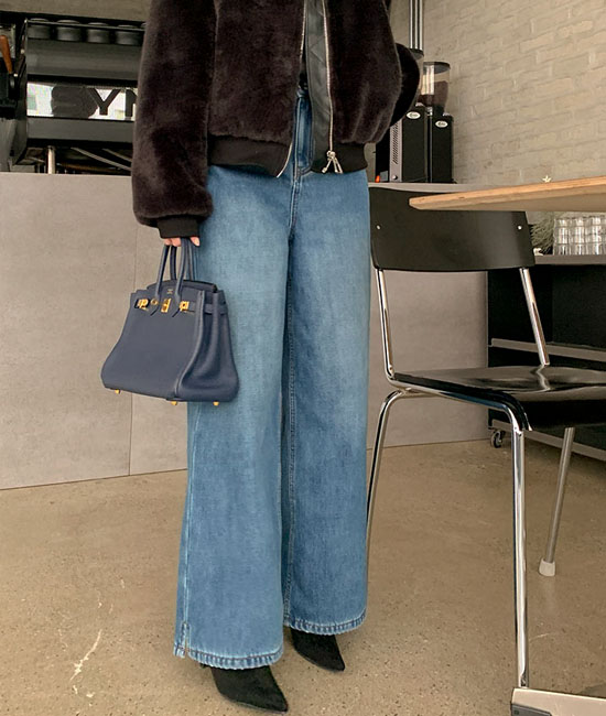 温暖的貂皮色短裤