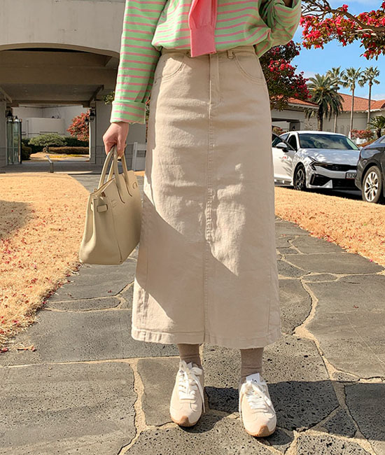 乳白色棉质长裙