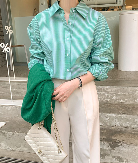 颜色条纹衬衫