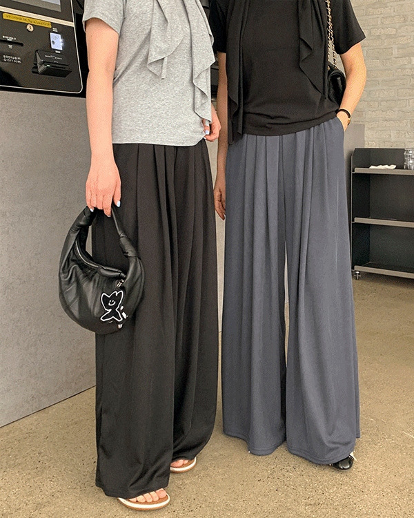 Cool pin tuck 松紧带短裤