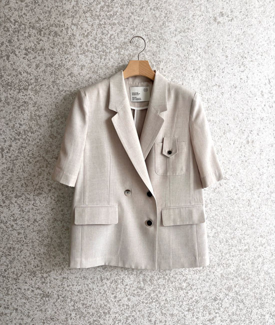 胶带衣服，外国女人